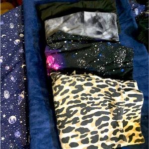 Leggings 5 bucks a pop